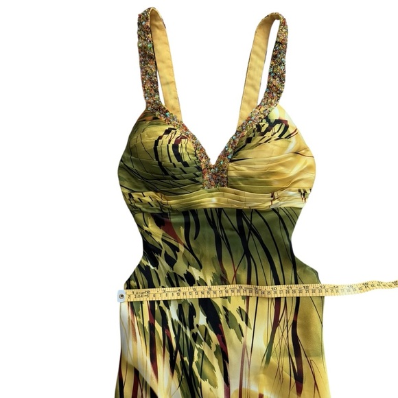 Faviana Couture Tropical Gown Size 2 Cutout Back Beaded Embellished Formal Prom - Picture 7 of 16